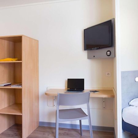Ibis Budget Aubagne Paluds Agora Exterior foto